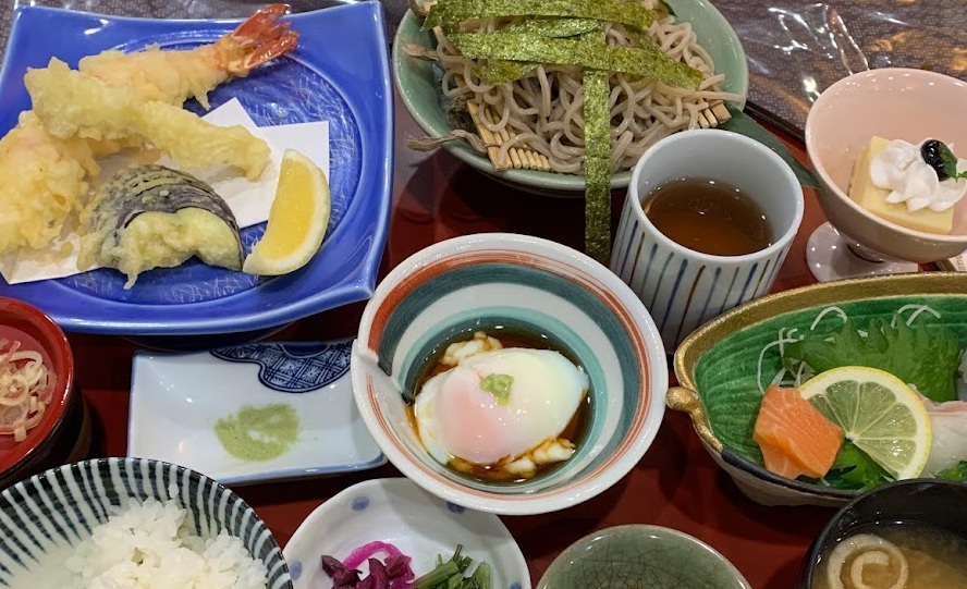 和食とりどりの写真 Photo of Various Japanese Dishes