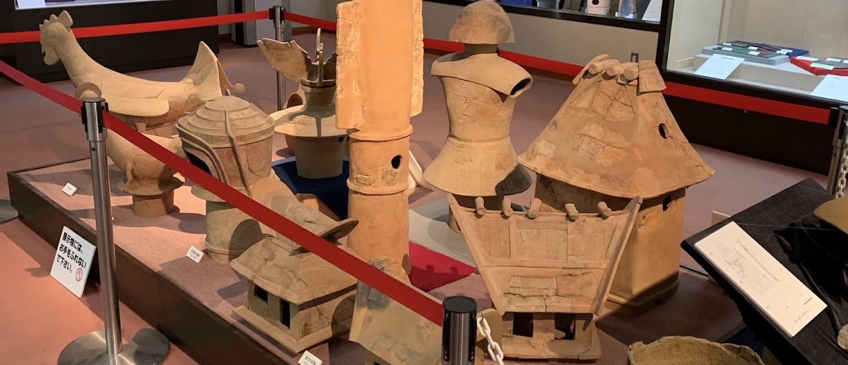 桜井市の博物館の展示物の横長画像